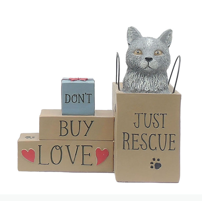 Cost-effective Resin Figurines Wholesale Gray Cat in Gift Bag Lovely Animals for Gifting231-13652